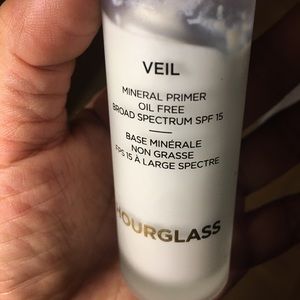 Hourglass Mineral Veil Primer